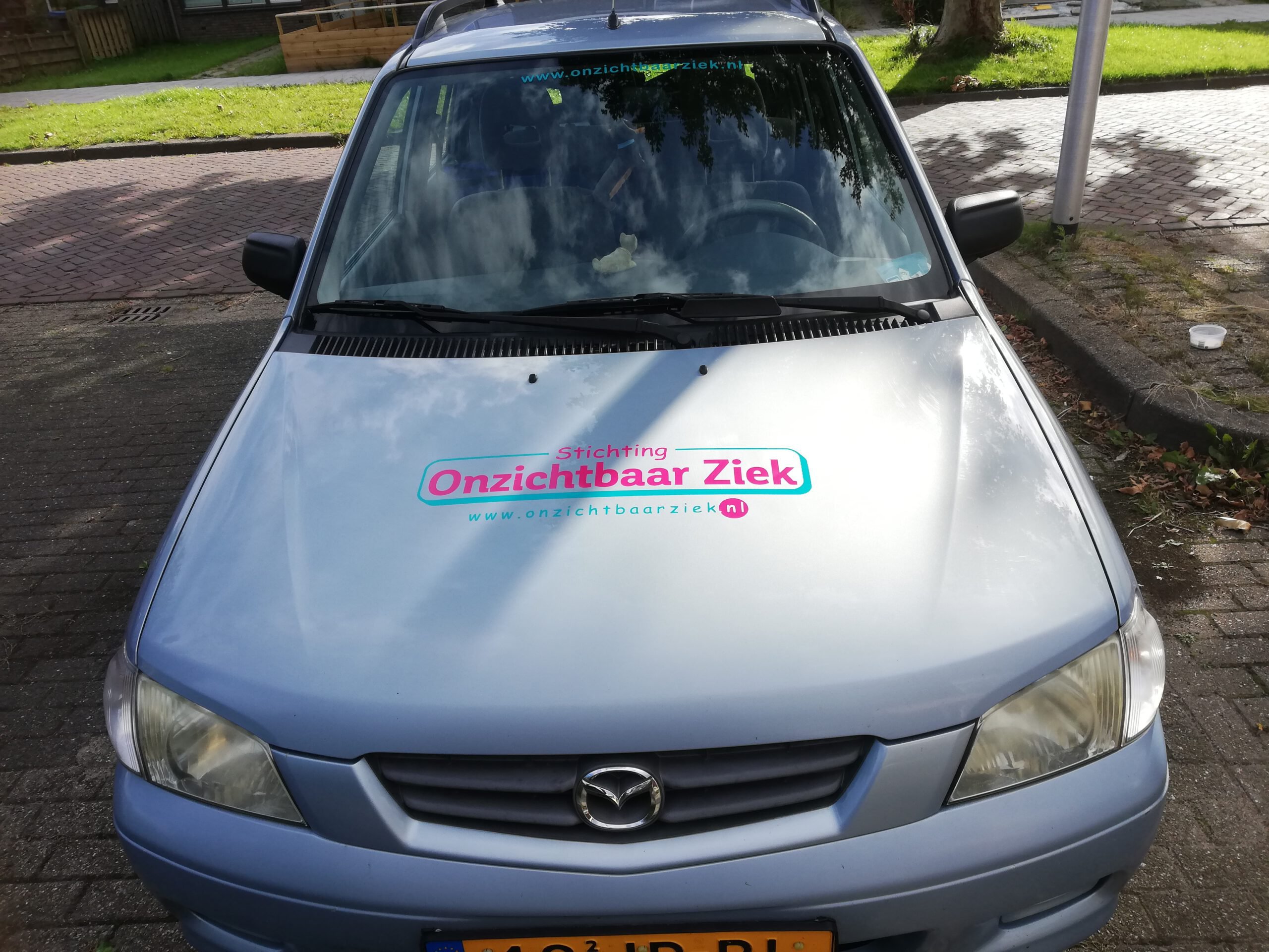 Onze eigen, unieke Onzichtbaar Ziek-auto!