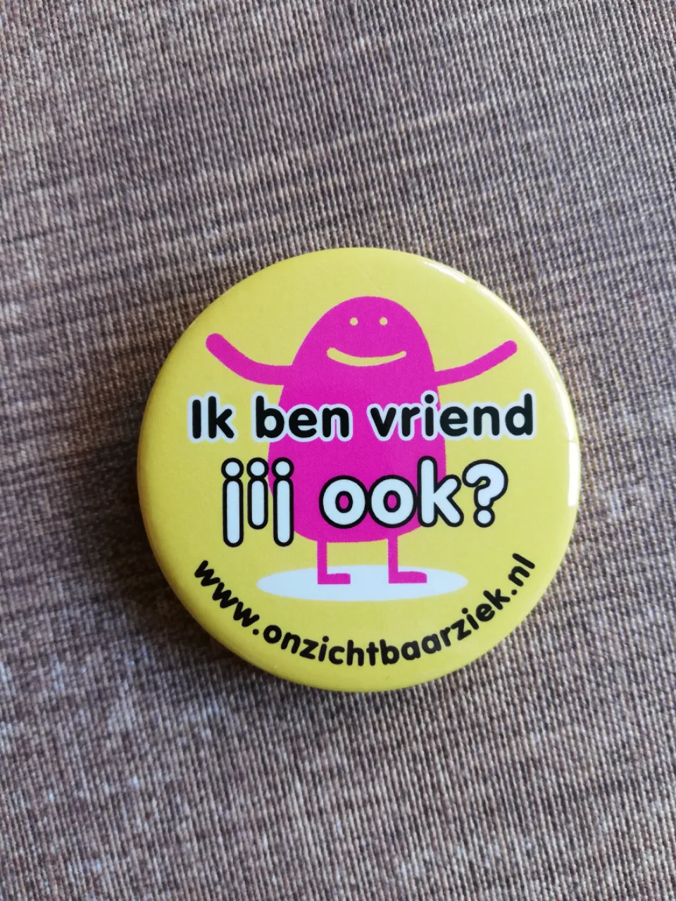 Button, Vriend 44mm