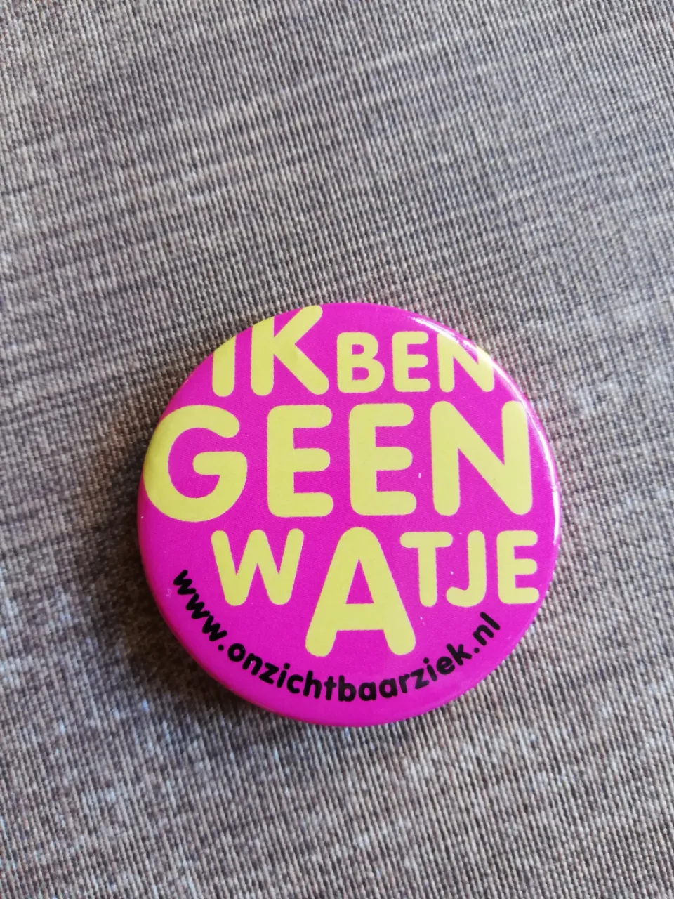 Button, Geen watje 44mm